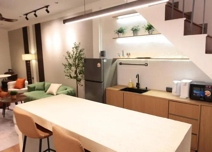 5 Min Walk To Bts - New Listing Бангкок